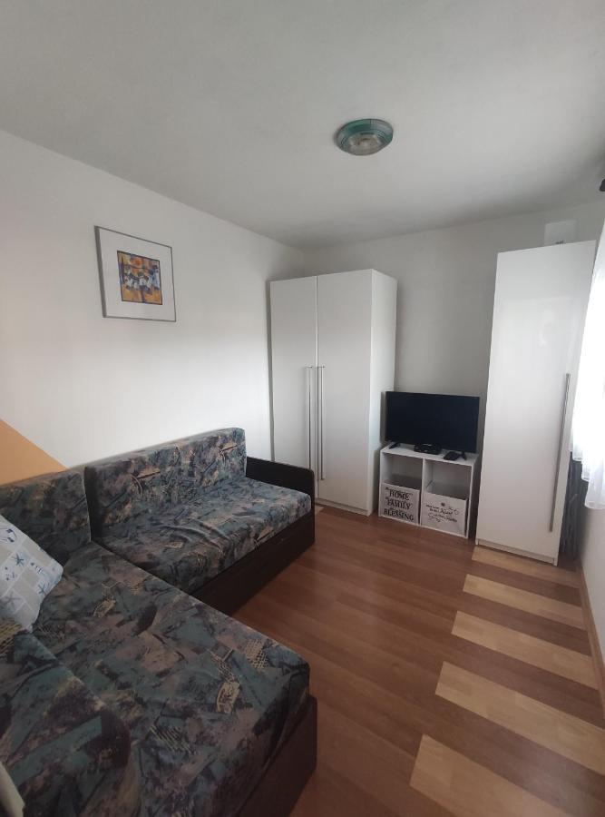 Apartman Pilcik Lägenhet Vir Exteriör bild
